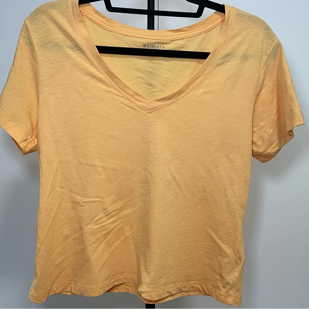 Athleta NWOT Essential V-Neck Tee